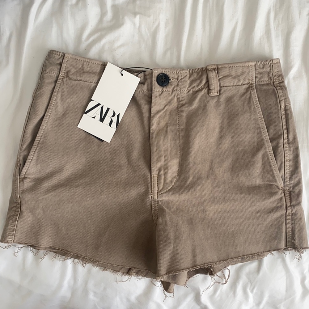 ZARA RAW HEM SHORTS